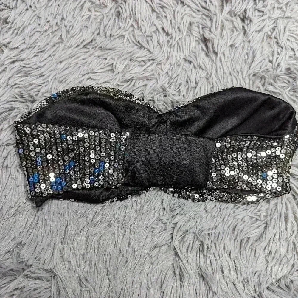 Charlotte Russe womens size medium bralette black/ silver sequin top - Picture 2 of 5